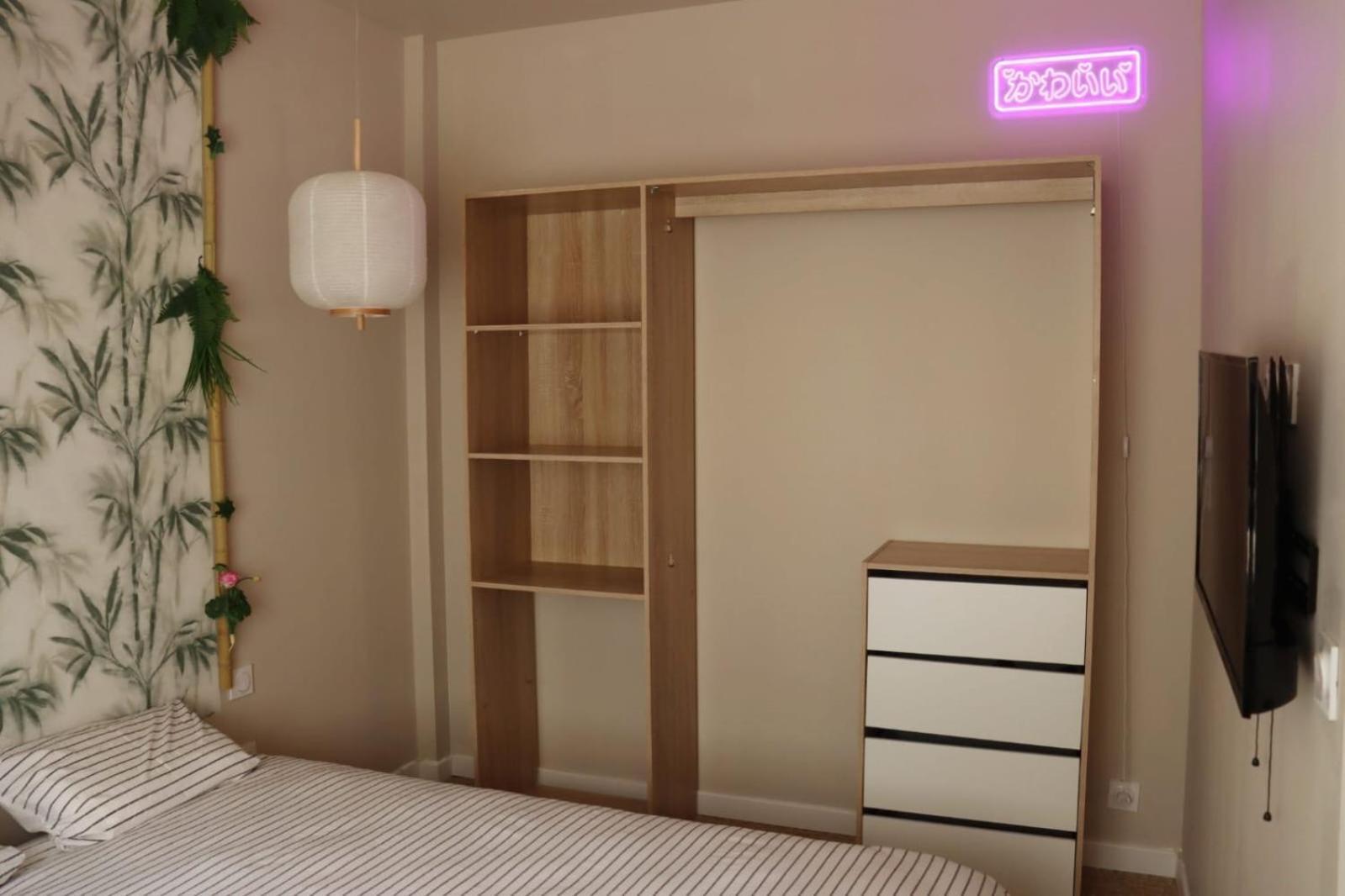 Loveroom Japon Avec Balneotherapie Tolón Exterior foto