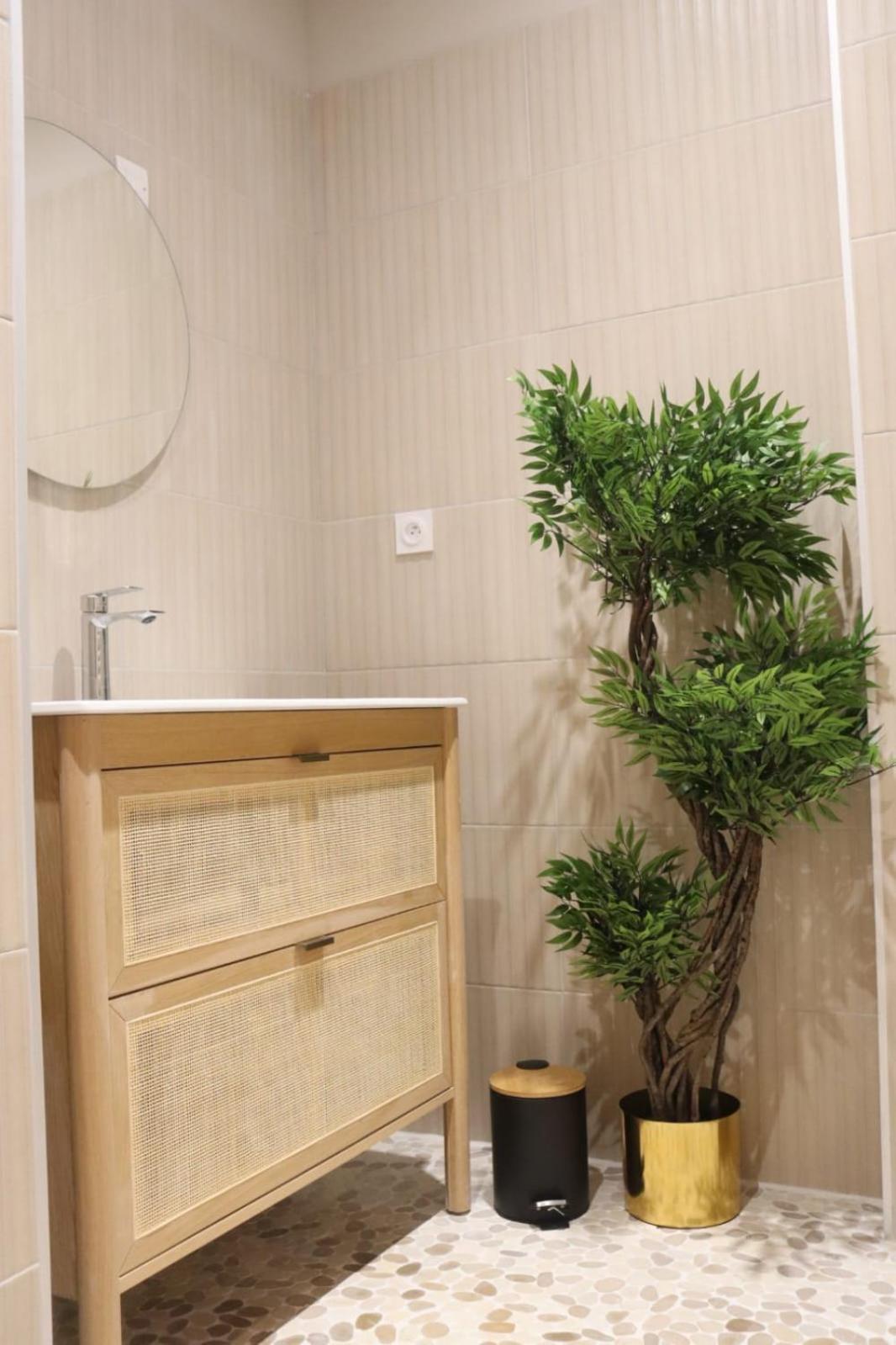 Loveroom Japon Avec Balneotherapie Tolón Exterior foto
